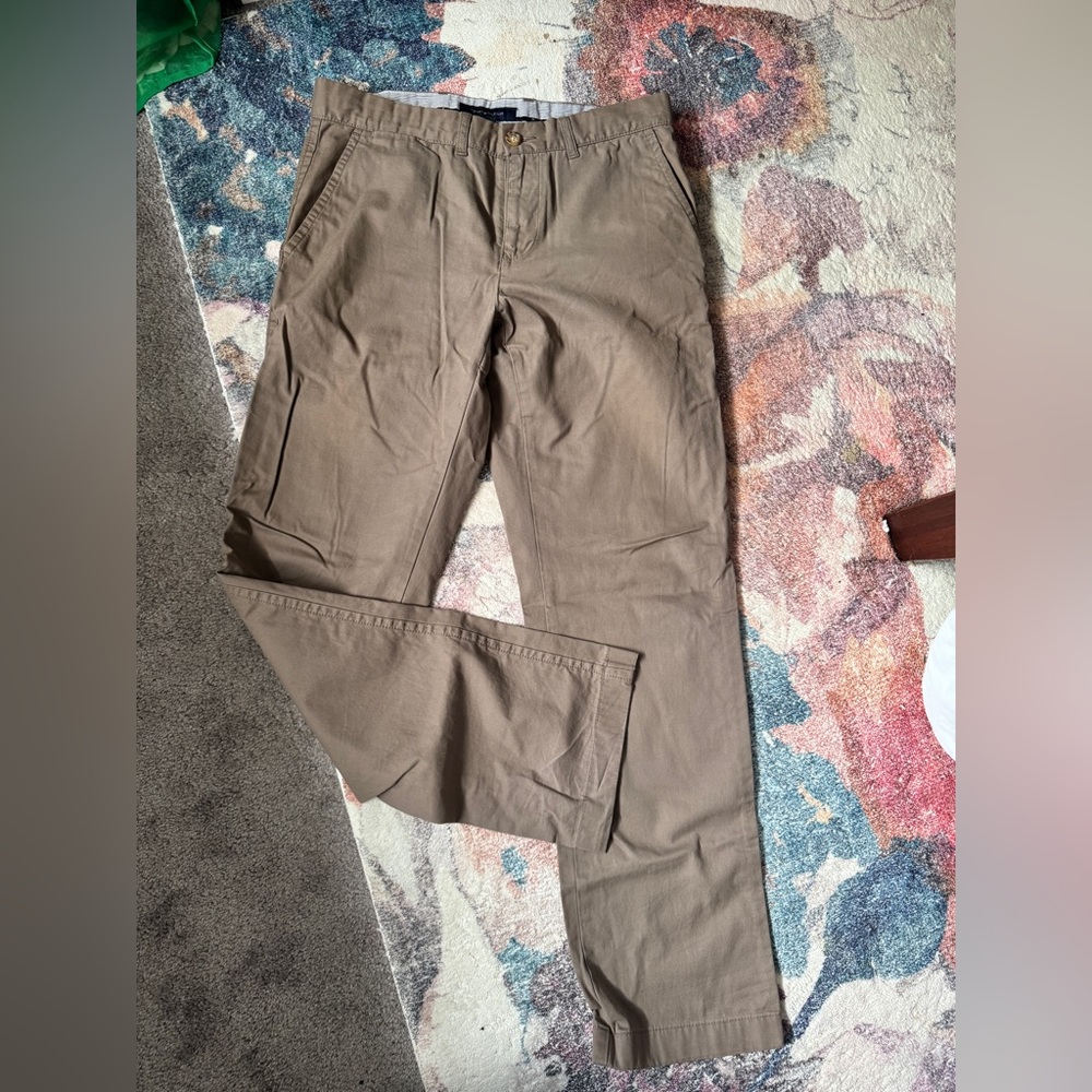 Tommy Hilfiger Men's Tan Chino Pants
